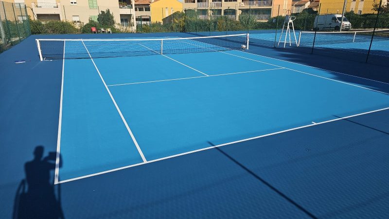 Construction d&rsquo;un court de tennis à Annecy : les étapes clés