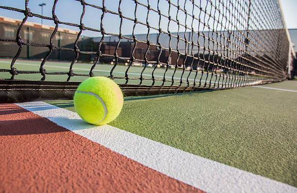 Quels effets du mistral prendre en compte pour une construction court de tennis à Toulon ?