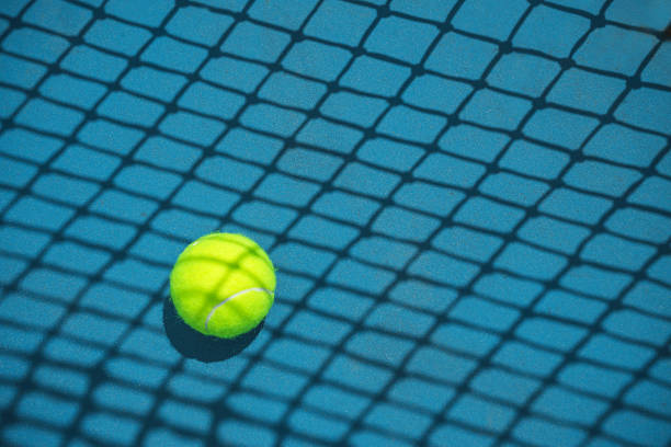 Une construction court de tennis à Toulon nécessite-t-elle un permis de construire spécifique ?